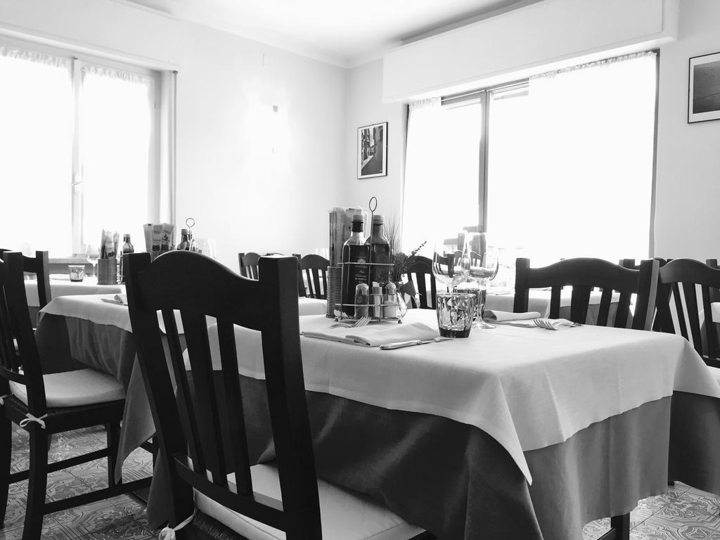 La Lanterna Hotel Garda  Ngoại thất bức ảnh