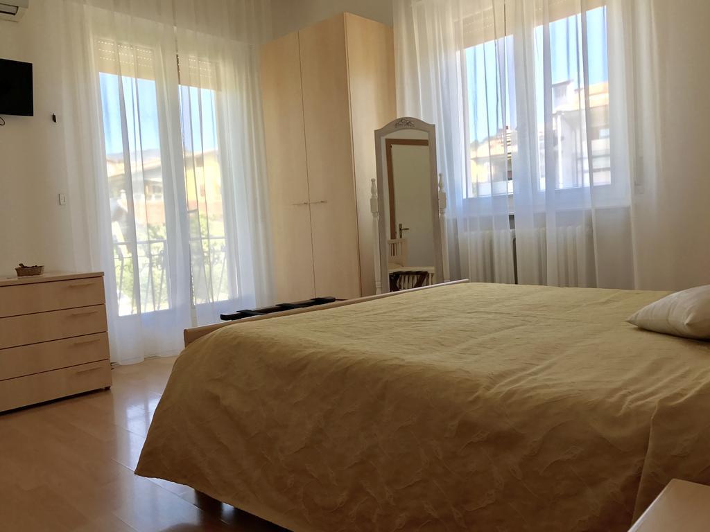 La Lanterna Hotel Garda  Ngoại thất bức ảnh